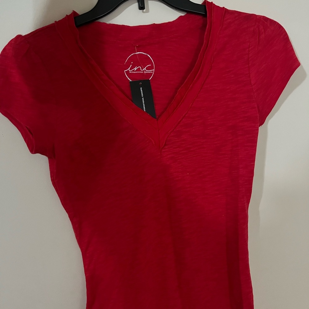 I•N•C International Concepts Red Top M